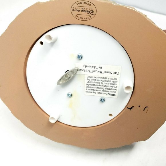 Disney Aristocats RARE Musical Snow Globe Marie - Picture 5 of 5